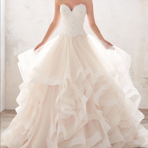 Mori Lee 8116 Ivory/champagne